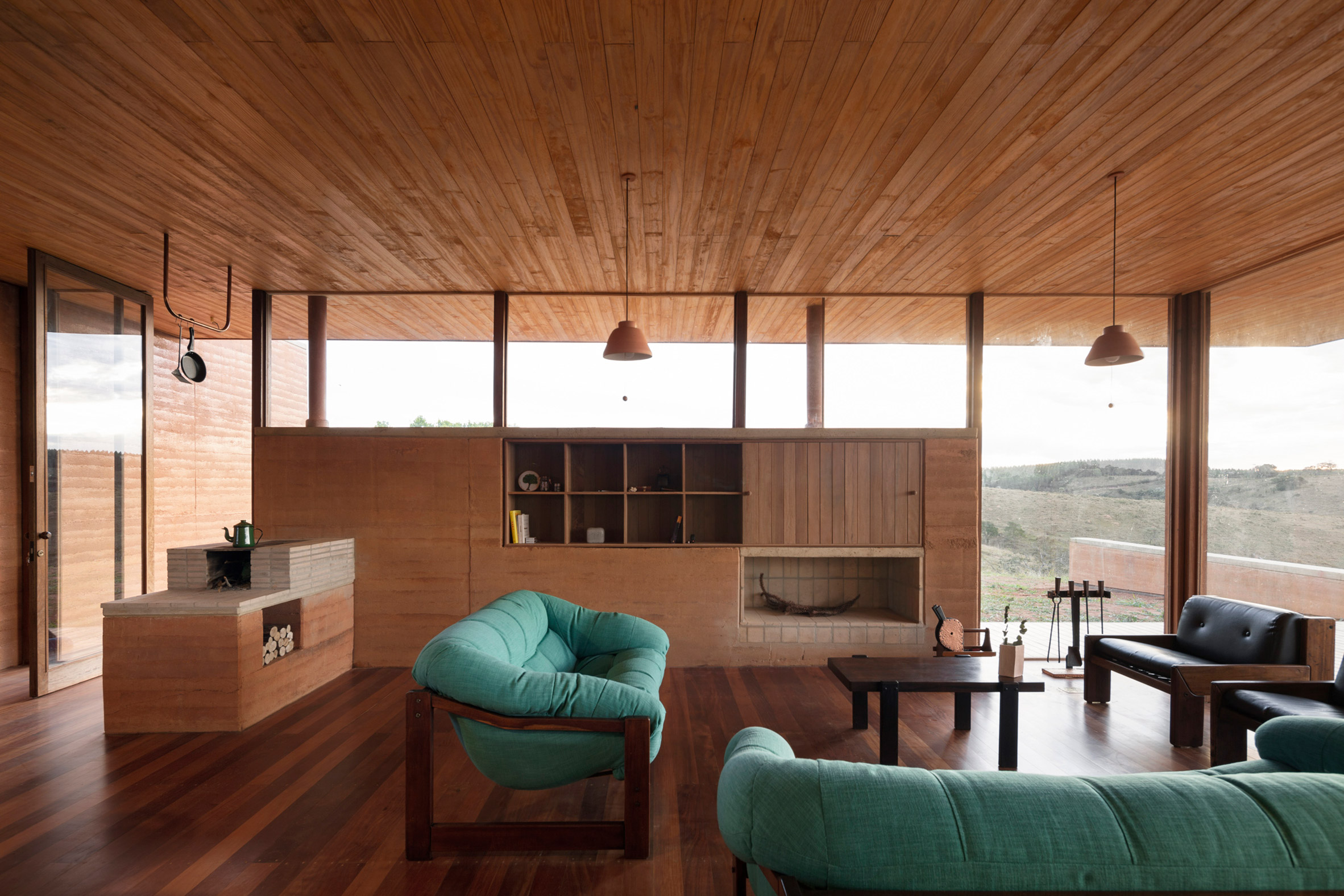 House in Cunha by Arquipelago