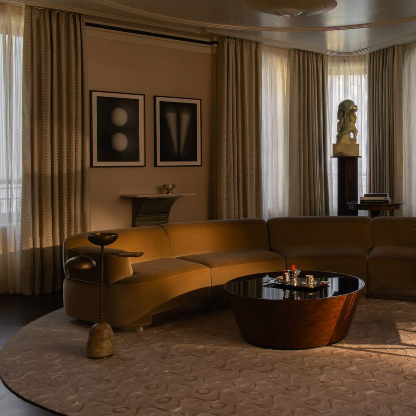 Curved sofa in Mayfair apartment